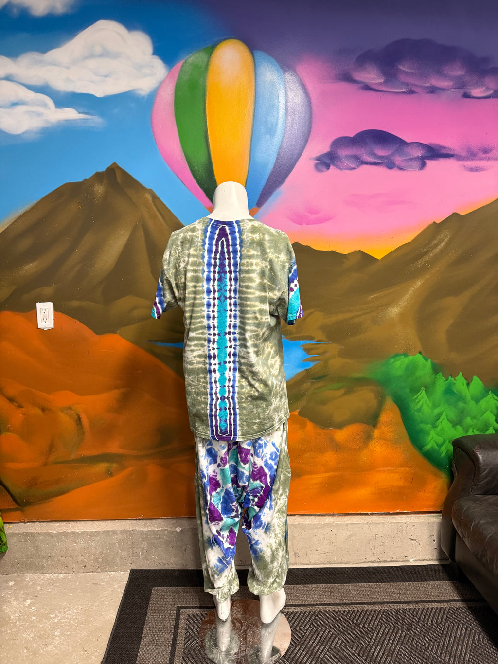 Mandela shirt with spine and pants print